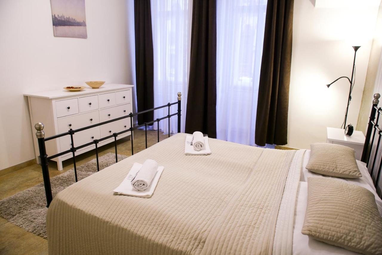 Stefania Apartment Centre Praha Eksteriør bilde